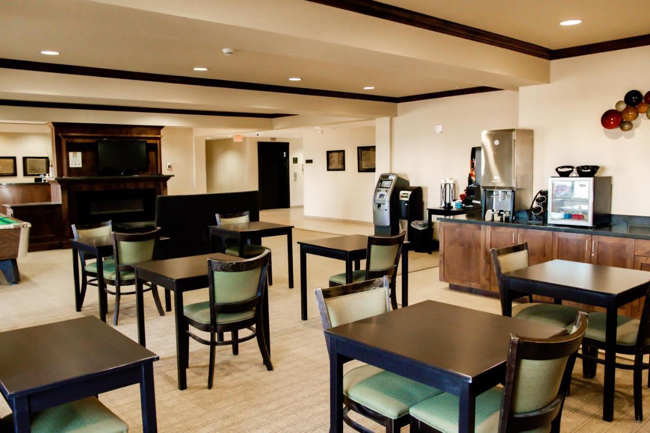 Black Gold Suites Stanley ภายนอก รูปภาพ