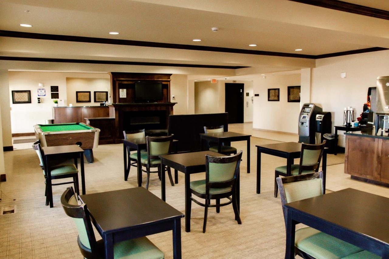 Black Gold Suites Stanley ภายนอก รูปภาพ