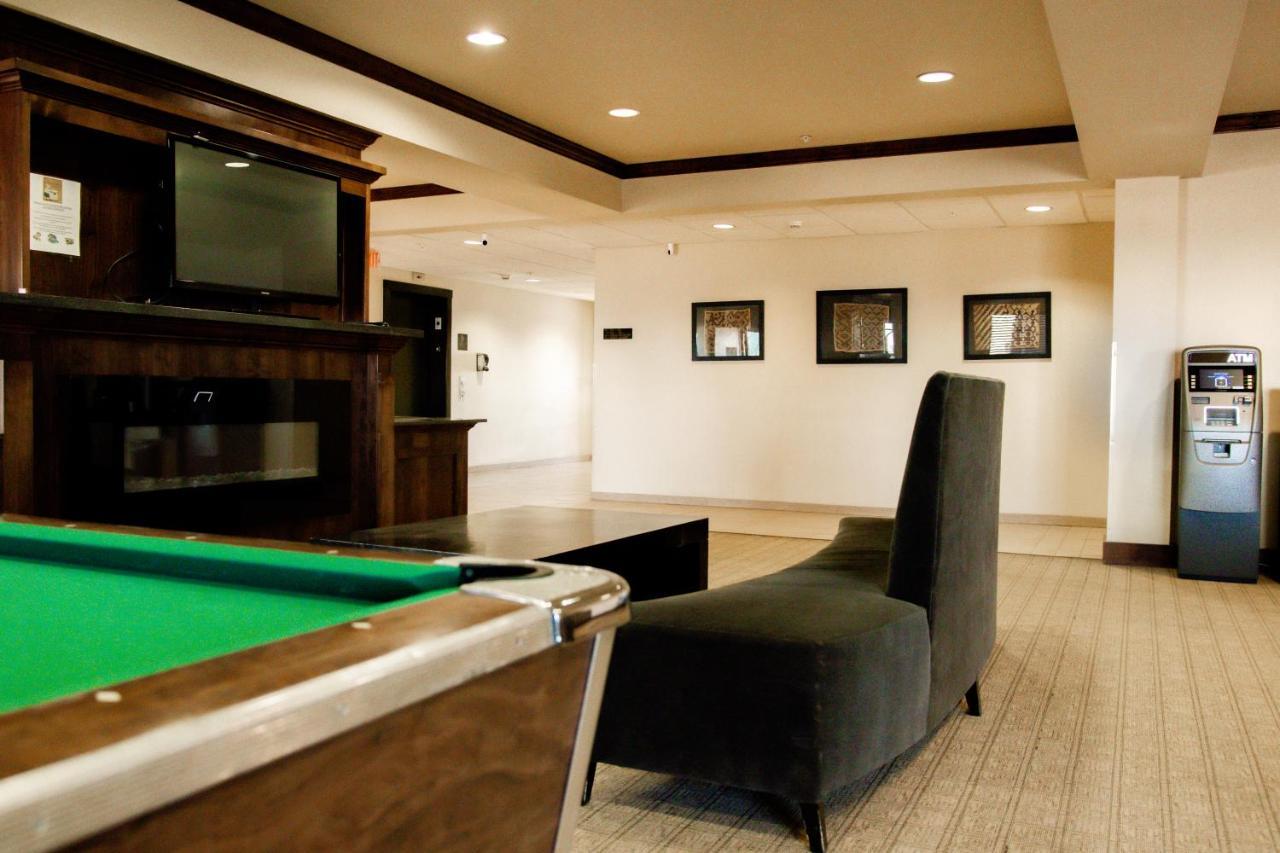 Black Gold Suites Stanley ภายนอก รูปภาพ